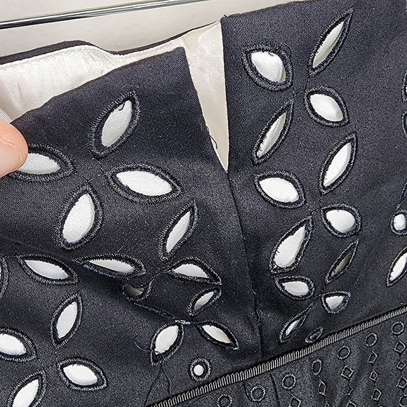 Strapless White House Black Market top - Picture 2 of 3